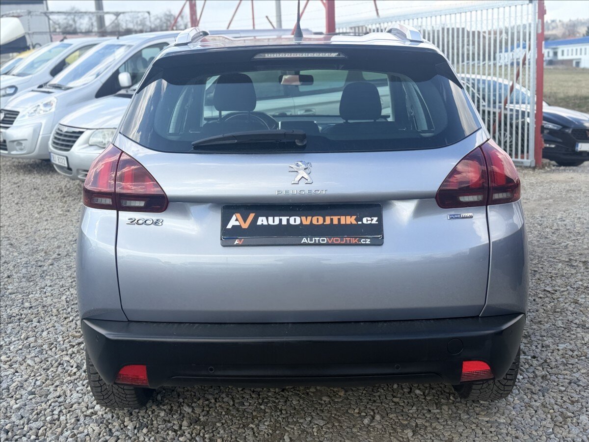 Peugeot 2008 SUV / Terénní 1,2 l 81 kw