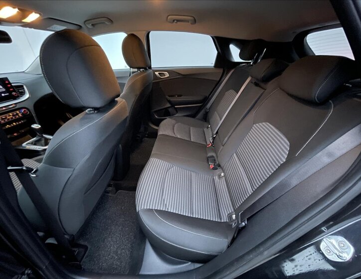 KIA Ceed Hatchback 998,0 74 kw