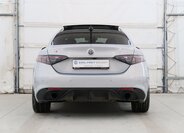 Alfa Romeo Giulia Sedan 2,0 l 206 kw