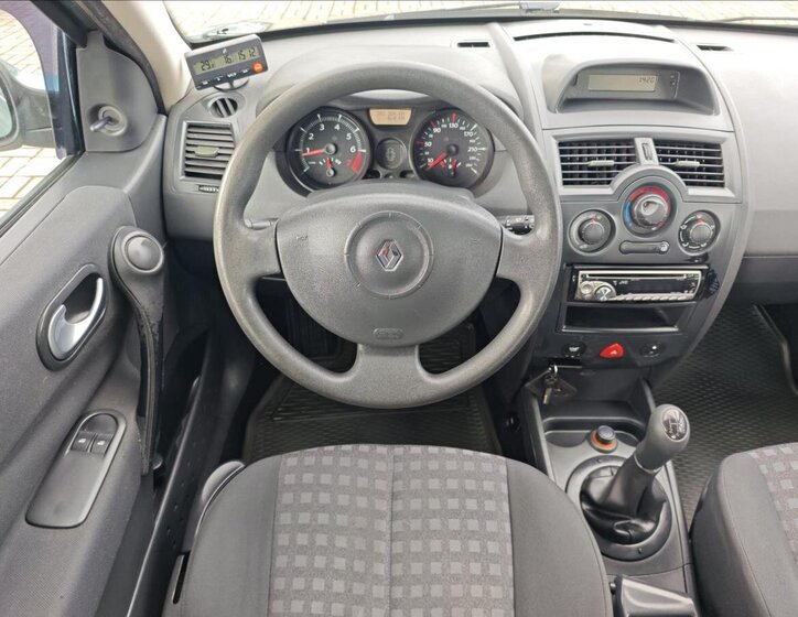 Renault Mégane Sedan / Limuzína 1,4 l 72 kw