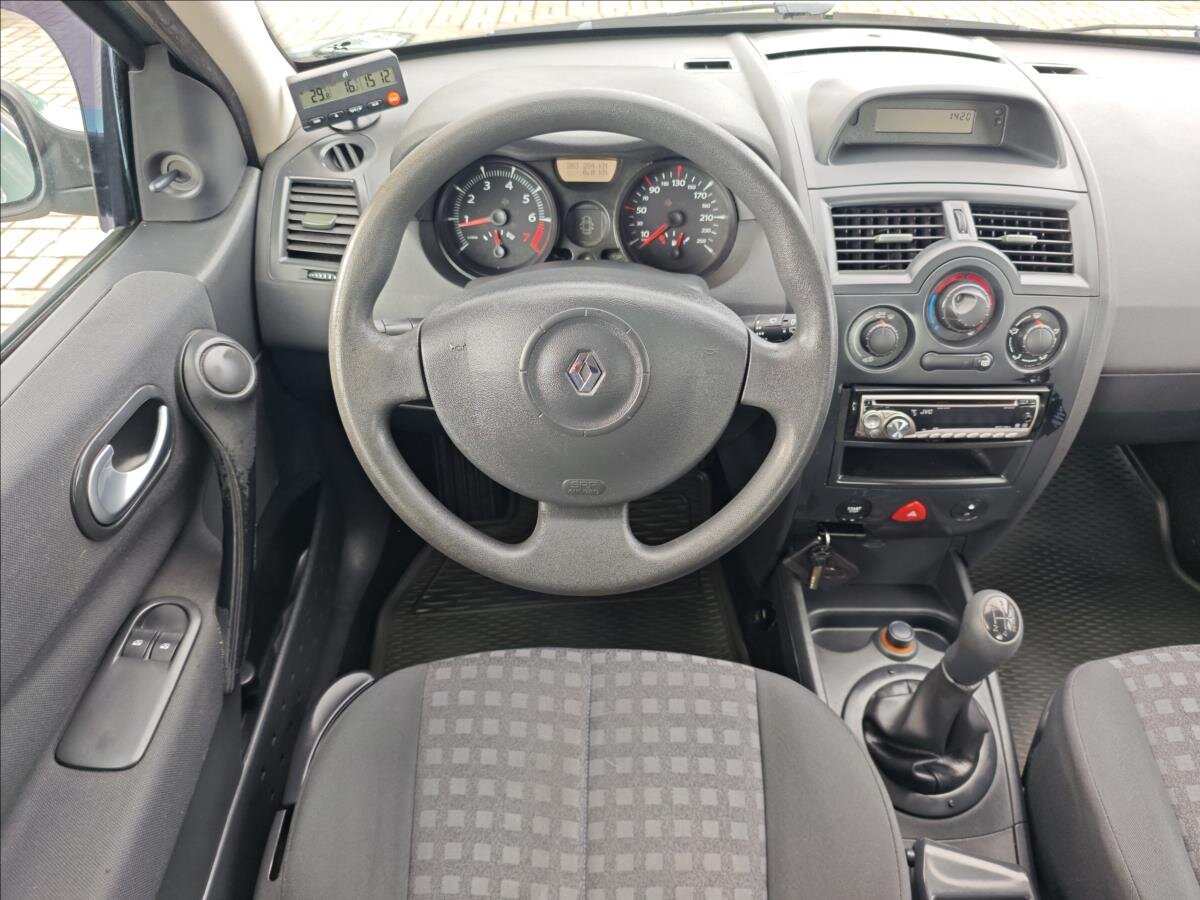 Renault Mégane Sedan / Limuzína 1,4 l 72 kw