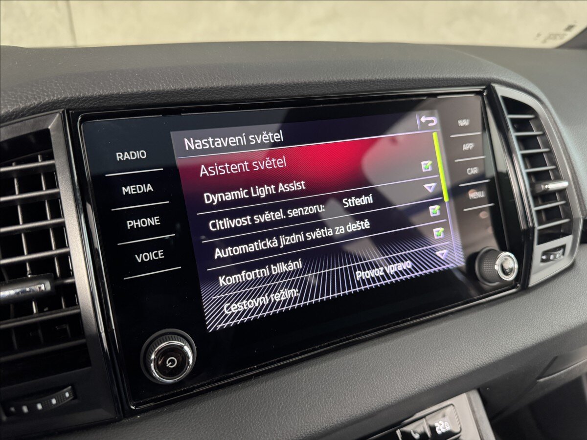 Škoda Karoq SUV / Terénní 2,0 l 85 kw