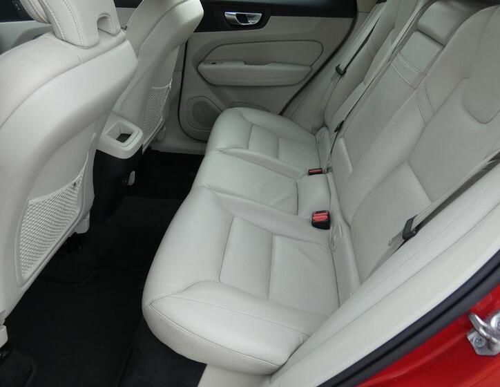 Volvo XC60 18