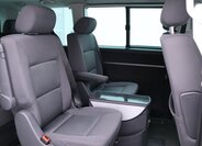 Volkswagen Multivan 13