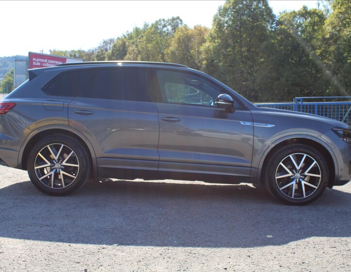 Volkswagen Touareg 4