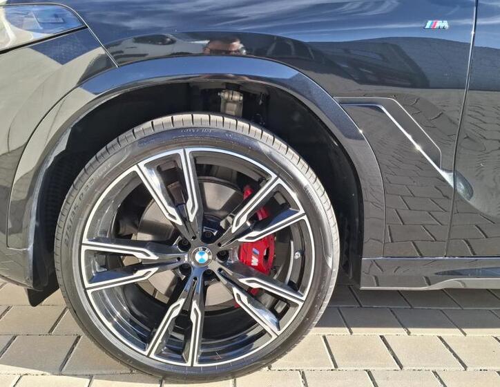 BMW X6 4