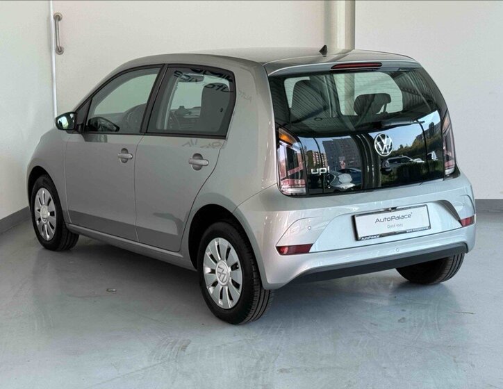 Volkswagen up! 6