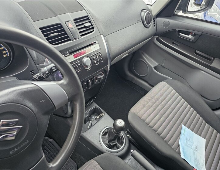 Suzuki SX4 12