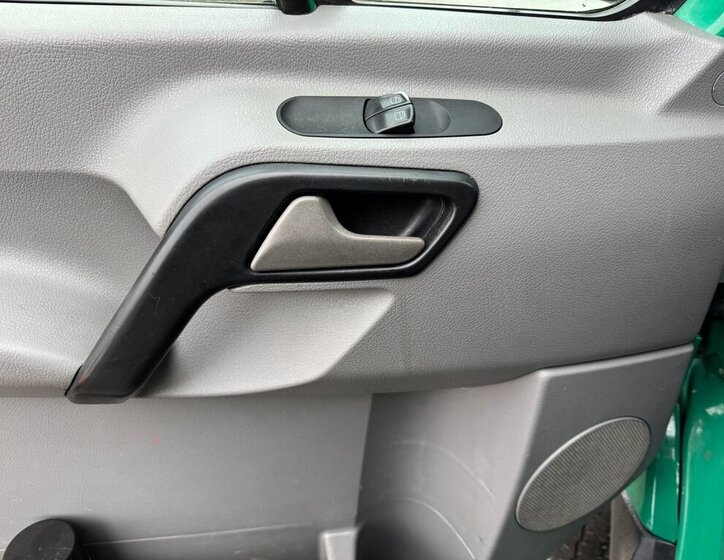 Volkswagen Crafter Valník 2,5 l 80 kw