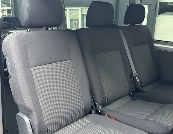 Volkswagen Transporter Kombi 2,0 l 110 kw