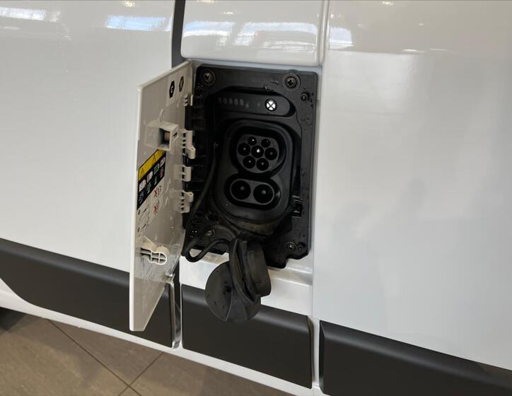 Toyota Proace Max 14