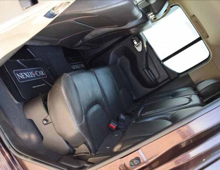 Nissan Navara Pick-up 3,0 l 170 kw