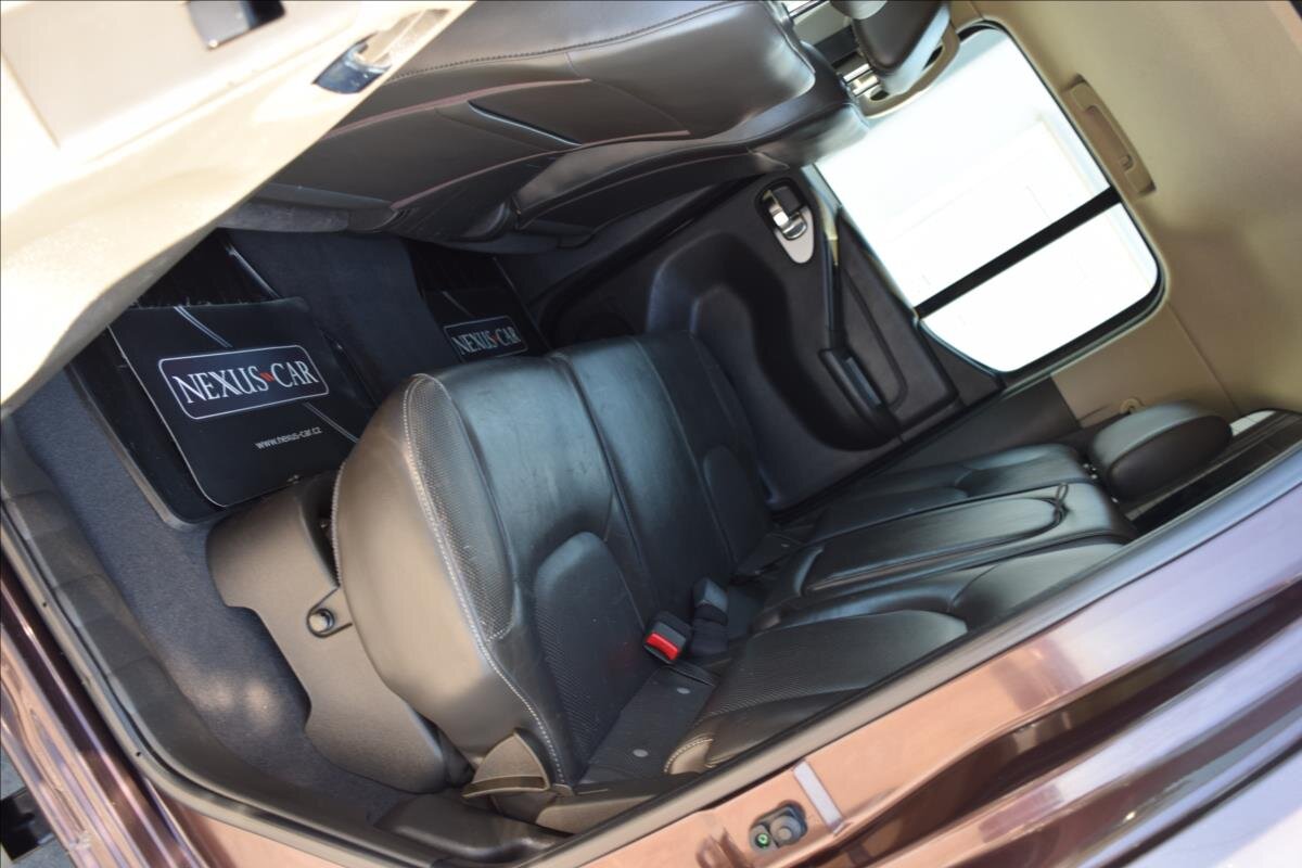 Nissan Navara Pick-up 3,0 l 170 kw