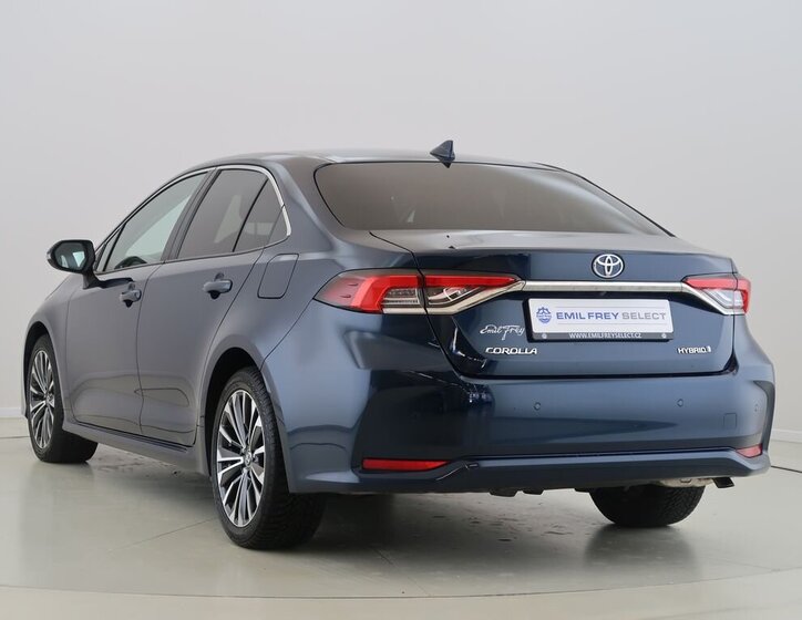 Toyota Corolla Sedan / Limuzína 1,8 l 72 kw