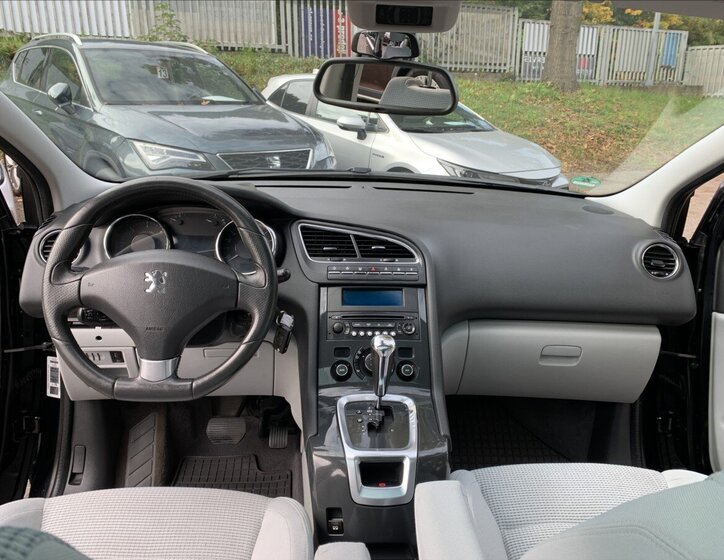 Peugeot 5008 MPV 2,0 l 120 kw