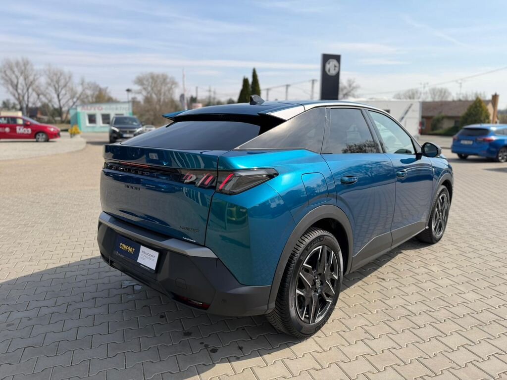 Peugeot 3008 SUV / Terénní 1,2 l 107 kw