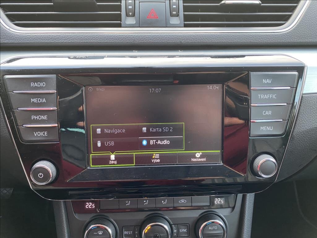 Škoda Superb Kombi 2,0 l 110 kw