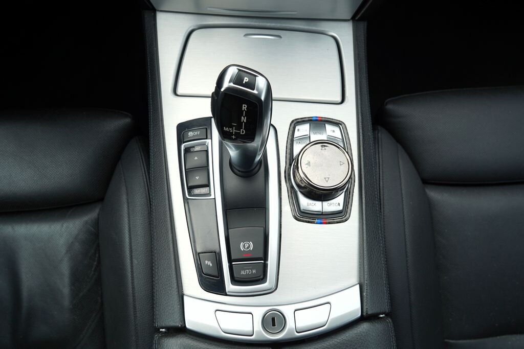 BMW Řada 7 Sedan / Limuzína 3,0 l 180 kw