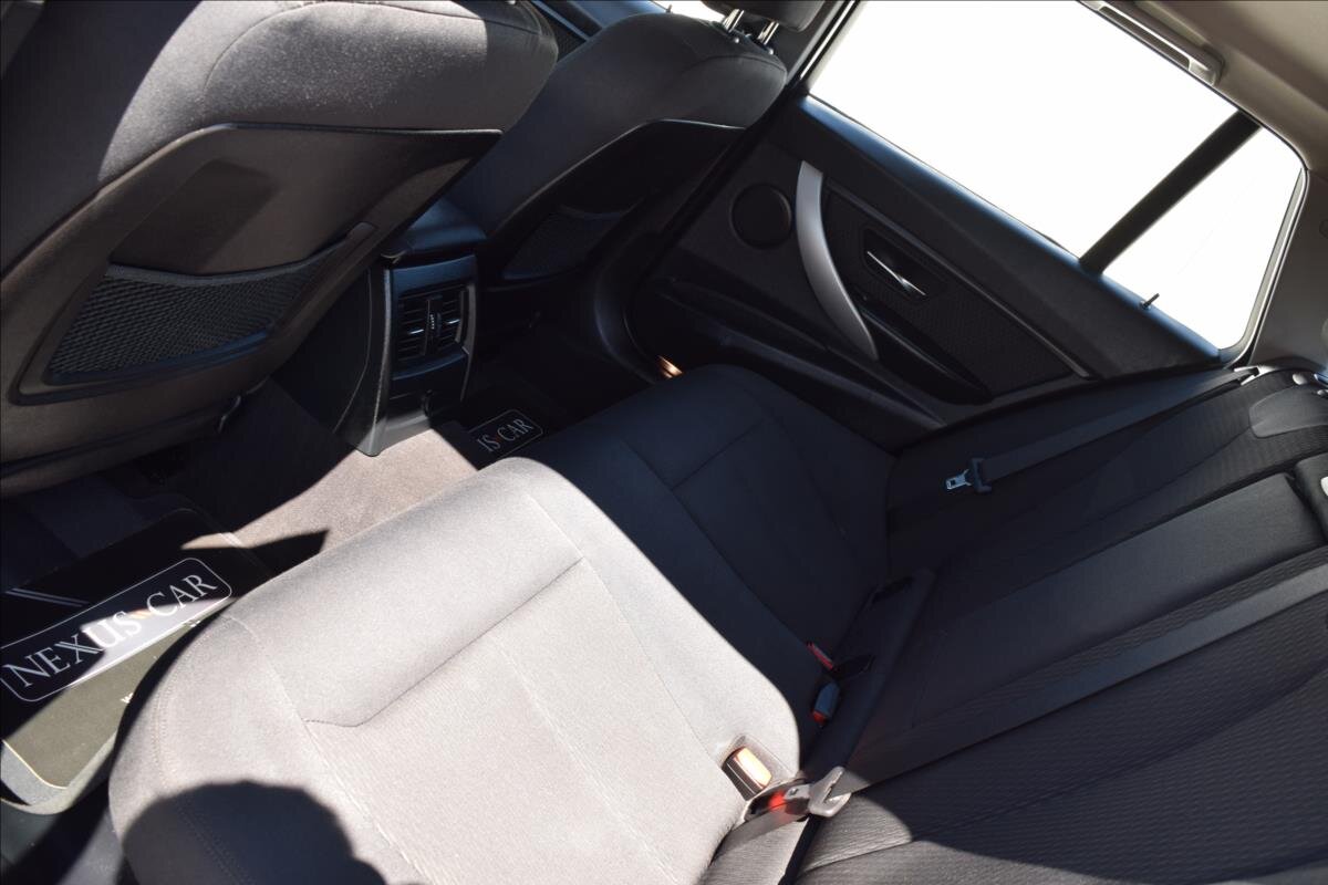 BMW Řada 3 Kombi 2,0 l 105 kw