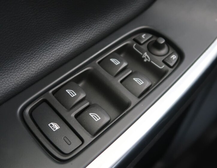 Volvo V60 Kombi 2,0 l 110 kw