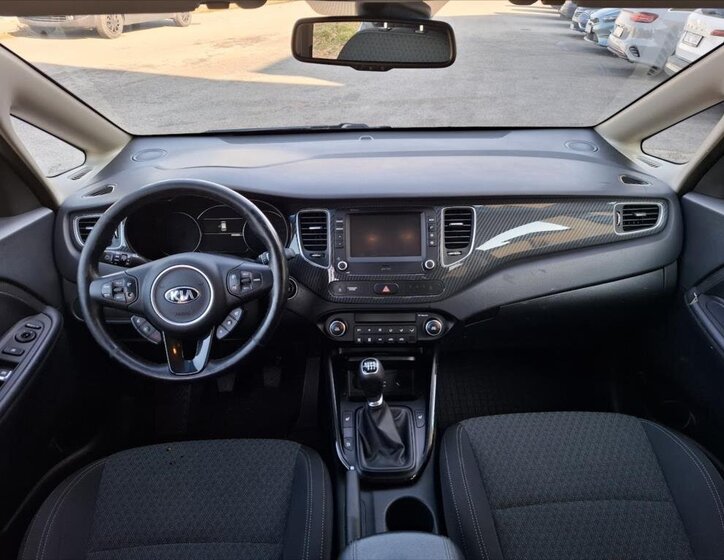 KIA Carens Kombi 1,7 l 104 kw
