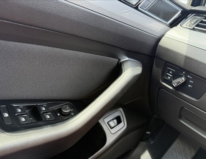 Volkswagen Passat 16