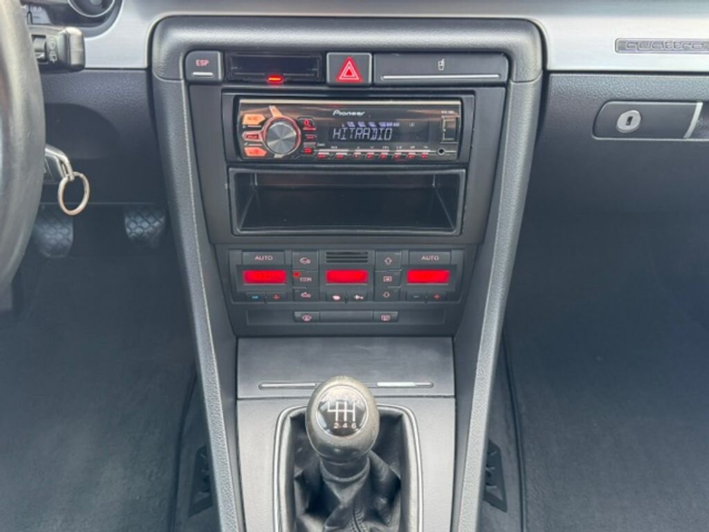 Audi A4 Kombi 2,0 l 103 kw