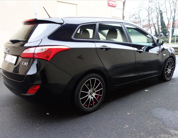 Hyundai i30 12