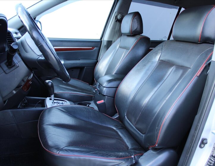 Hyundai Santa Fe SUV / Terénní 2,2 l 114 kw