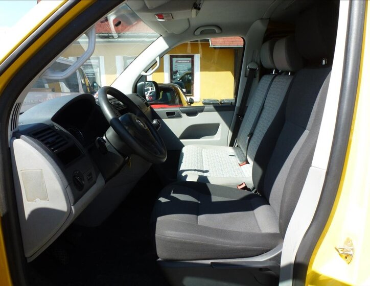 Volkswagen Transporter Skříň 2,0 l 84 kw