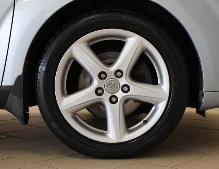 Toyota Corolla Verso Kombi 1,8 l 95 kw