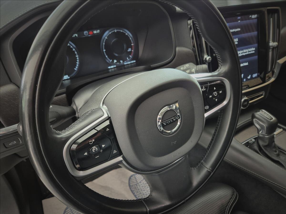 Volvo V90 Kombi 2,0 l 177 kw