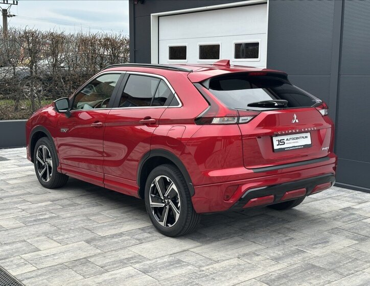 Mitsubishi Eclipse Cross Kombi 2,4 l 138 kw