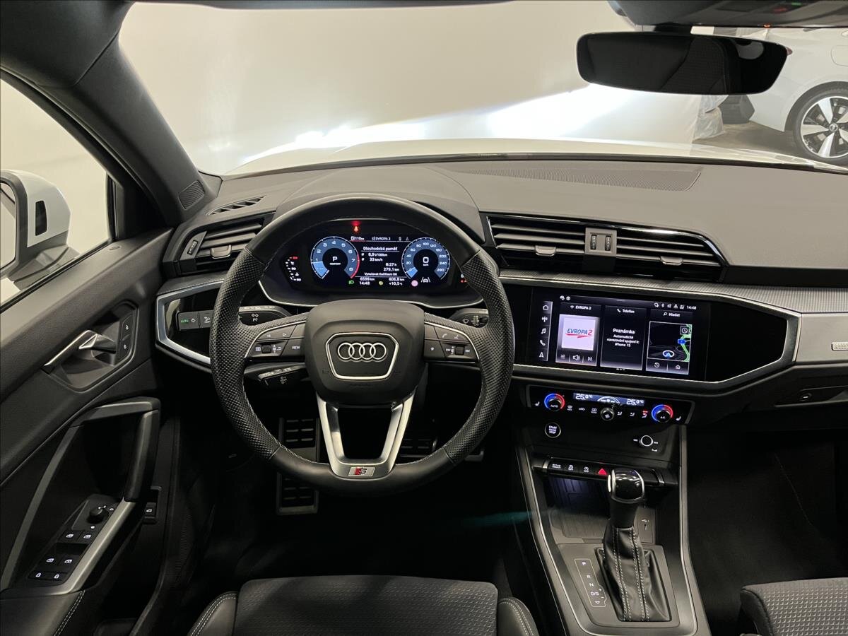 Audi Q3 SUV / Terénní 1,5 l 110 kw