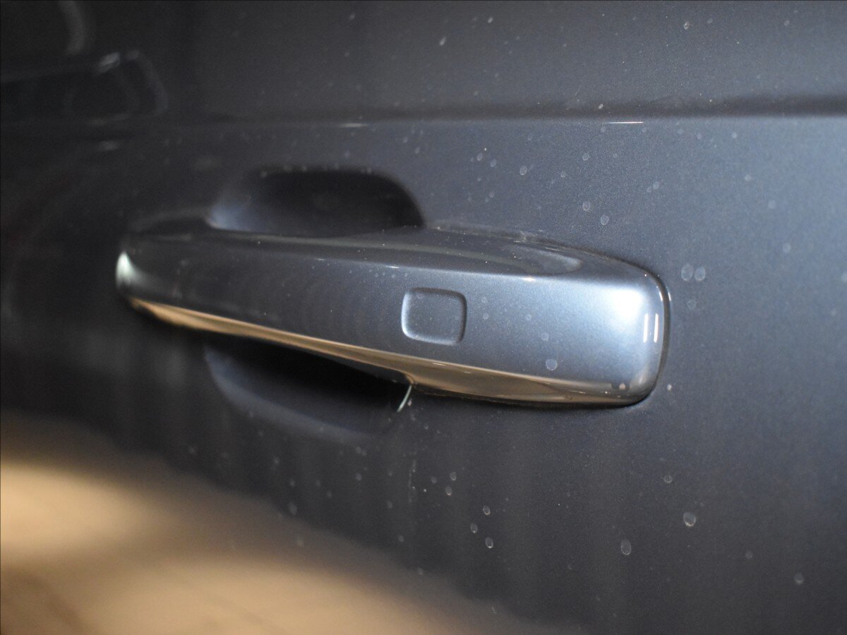 Volvo XC90 SUV 2,0 l 228 kw