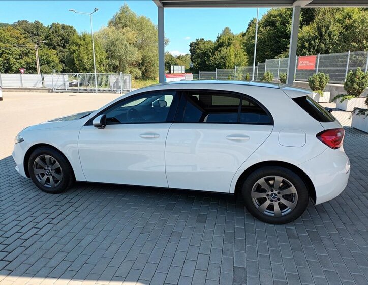 Mercedes-Benz Třídy A Hatchback 1,3 l 80 kw