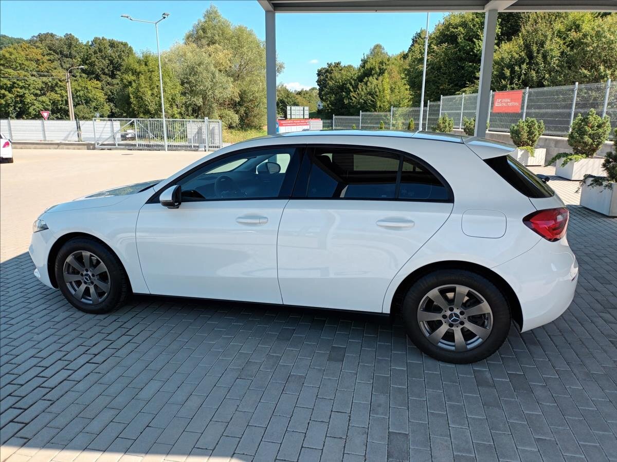 Mercedes-Benz Třídy A Hatchback 1,3 l 80 kw