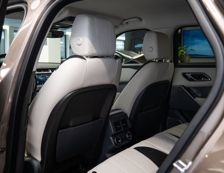 Land Rover Range Rover Velar SUV 3,0 l 221 kw