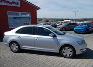 Škoda Rapid Sedan / Limuzína 1,6 l 77 kw