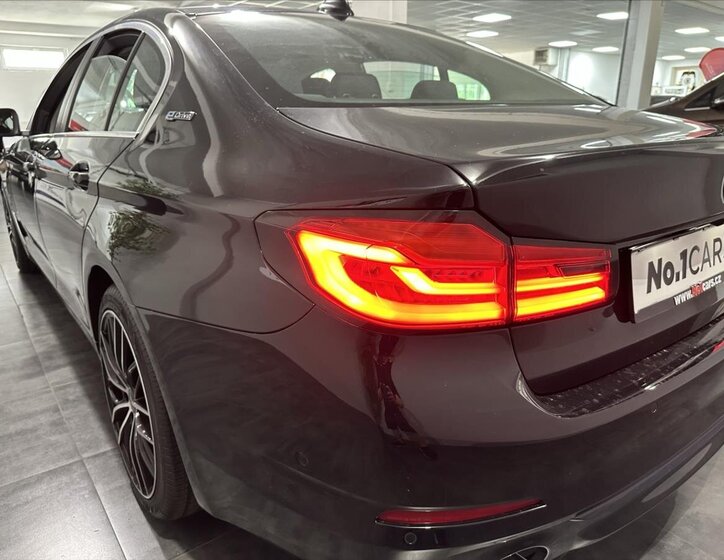 BMW Řada 5 Sedan 2,0 l 135 kw
