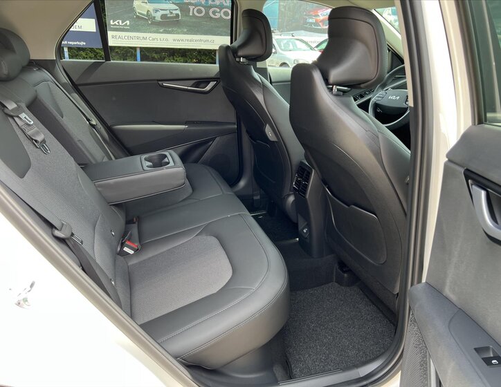 KIA Niro CUV 1,6 l 95 kw