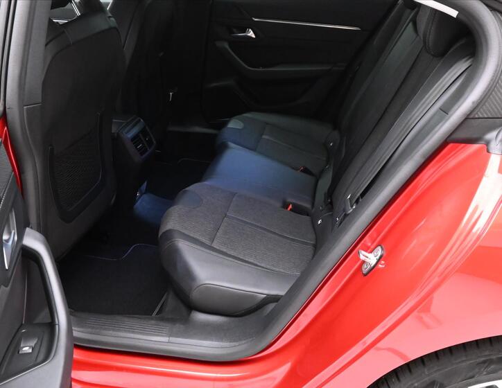Peugeot 508 14