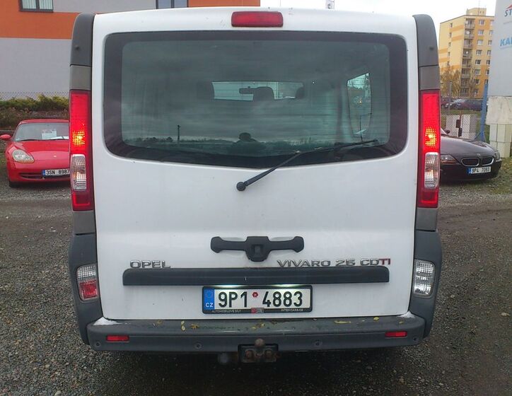 Opel Vivaro 4