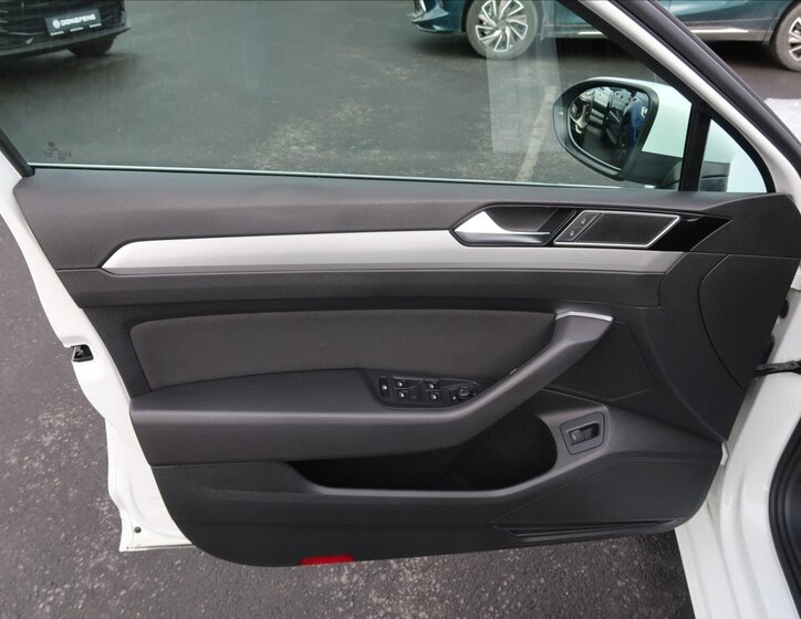 Volkswagen Passat Kombi 2,0 l 110 kw