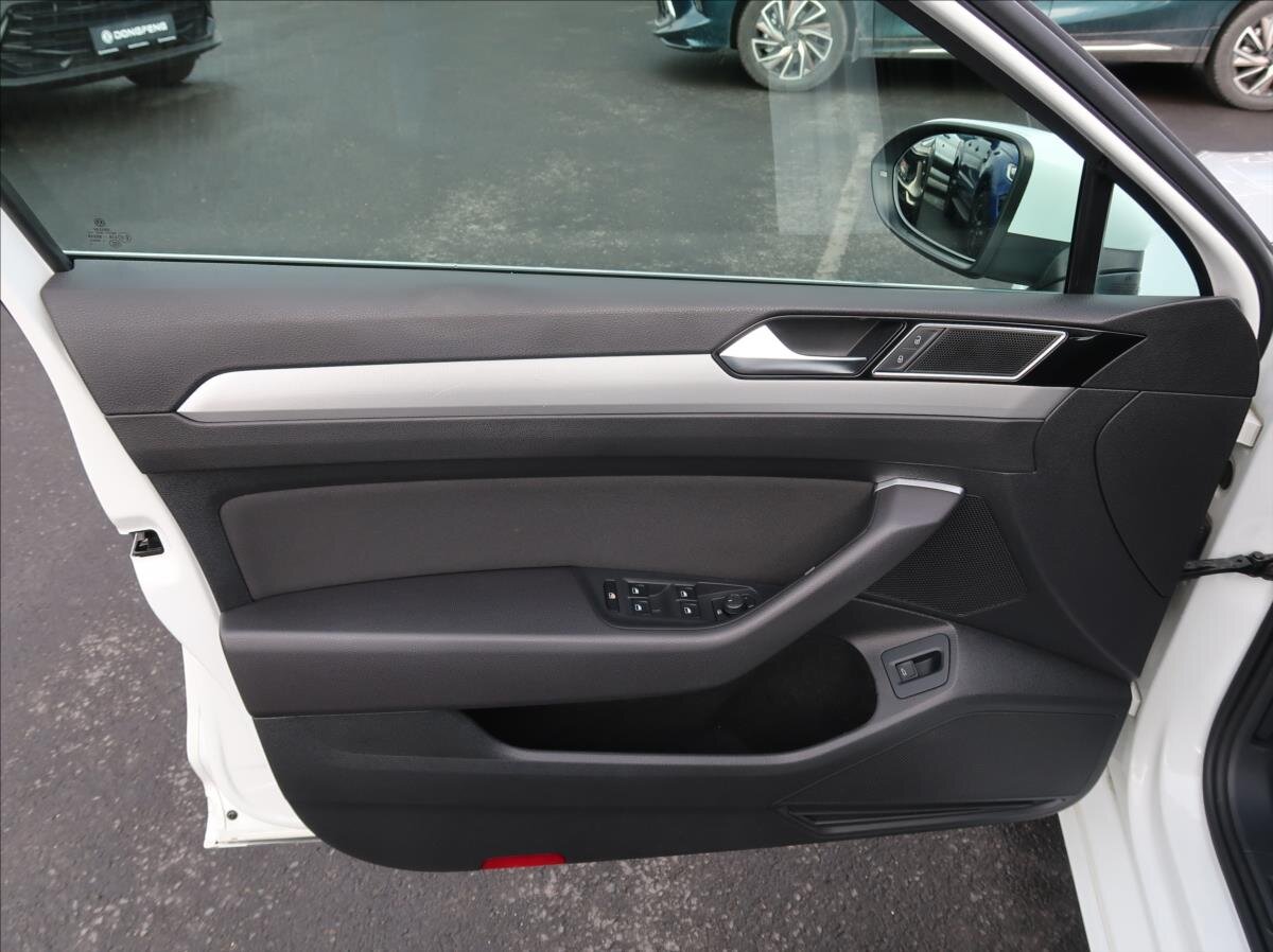 Volkswagen Passat Kombi 2,0 l 110 kw