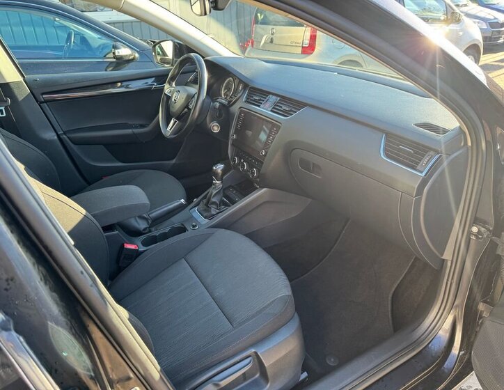 Škoda Octavia 21