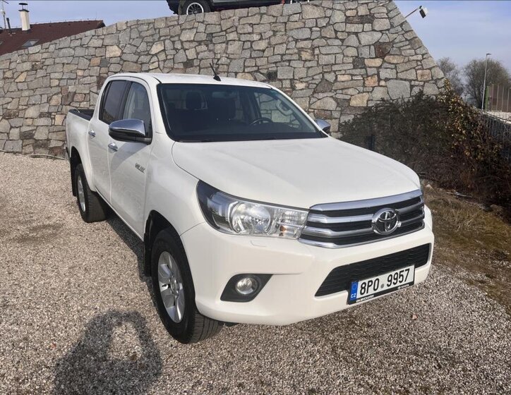 Toyota Hilux Pick-up 2,4 l 110 kw