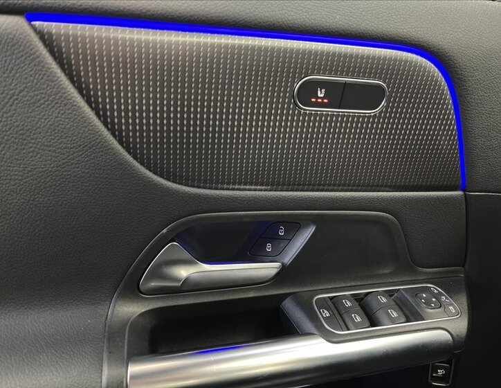 Mercedes-Benz GLA SUV 1,3 l 120 kw