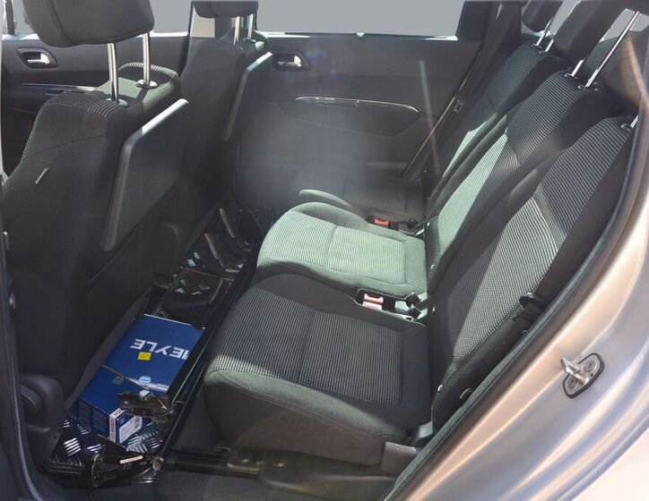 Peugeot 5008 MPV 1,6 l 88 kw