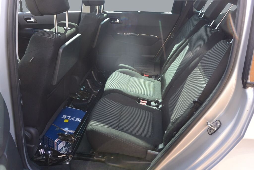 Peugeot 5008 MPV 1,6 l 88 kw